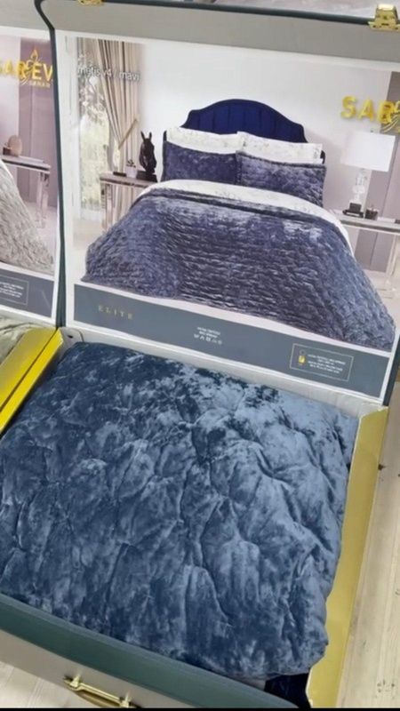Велюрове покривало з наволочками Sarev Metis Mavi 250x260 см главное фото