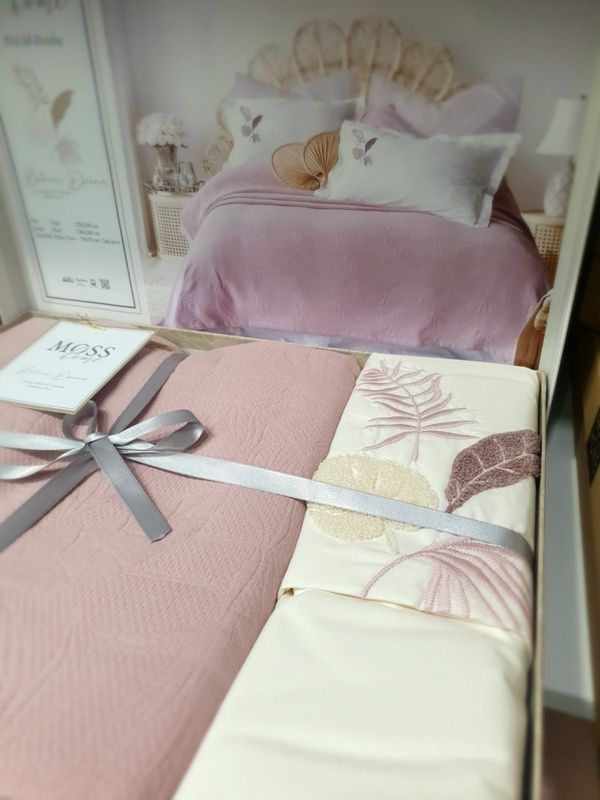 Летнее постельное белье Moss Home Palm Pembe с покрывалом 220*240 см главное фото