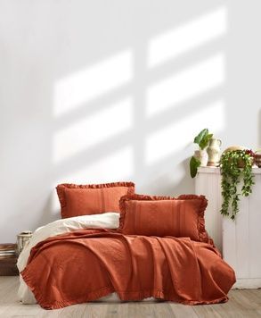 Жакардове покривало з наволочками Saheser Tziana tile red 240*260 +дві наволочки 50&times;70см головне фото