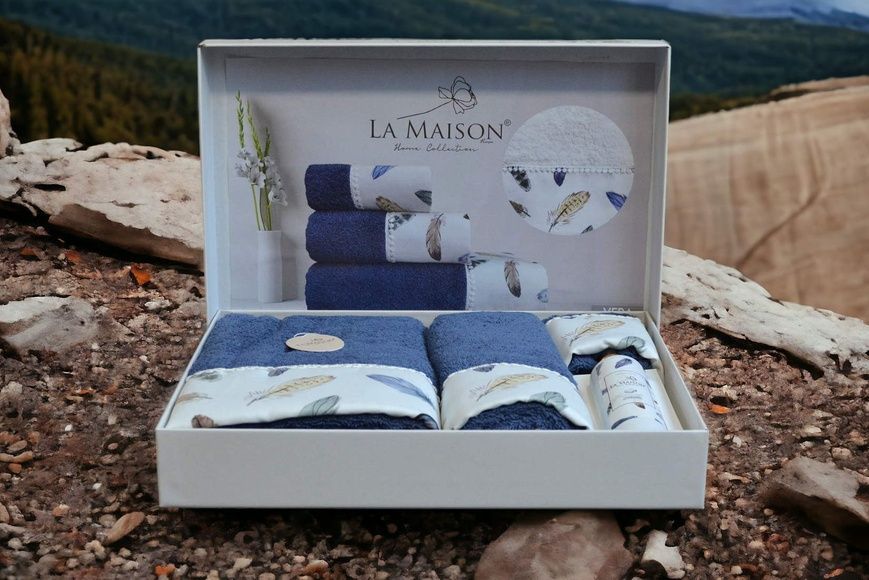 Подарочный набор полотенец с парфюмом La Maison Vera Mavi главное фото