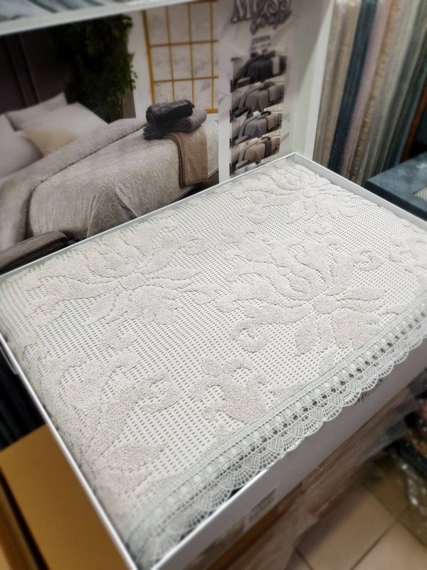 Махрове покривало з мереживом Moss Home Zeren Bej 220&times;240 см головне фото