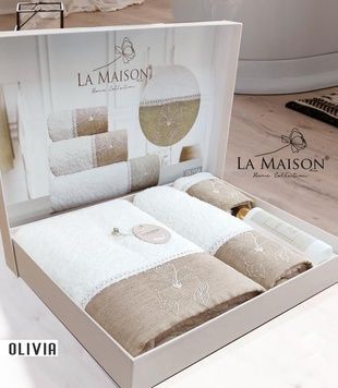 Подарунковий набір рушників з парфумом La Maison Olivia головне фото