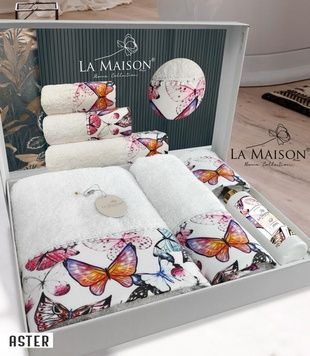 Подарунковий набір рушників з парфумом La Maison Butterfly головне фото