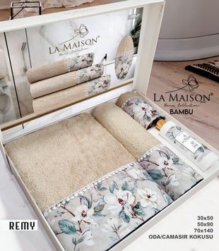 Подарунковий набір рушників з парфумом La Maison Remy головне фото