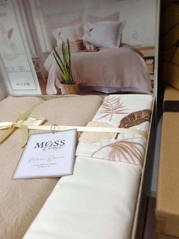 Літня постільна білизна Moss Home Palm Bej з покривалом 220*240 см головне фото